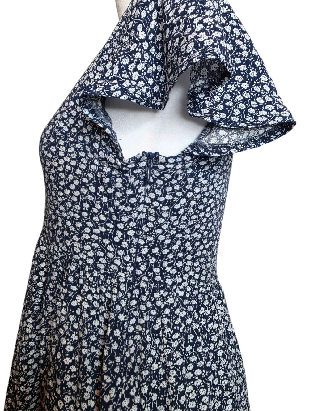 Hello Molly Women's Blue/White Floral V-Neck Button Front Flutter Mini Dress Med - Picture 6 of 9